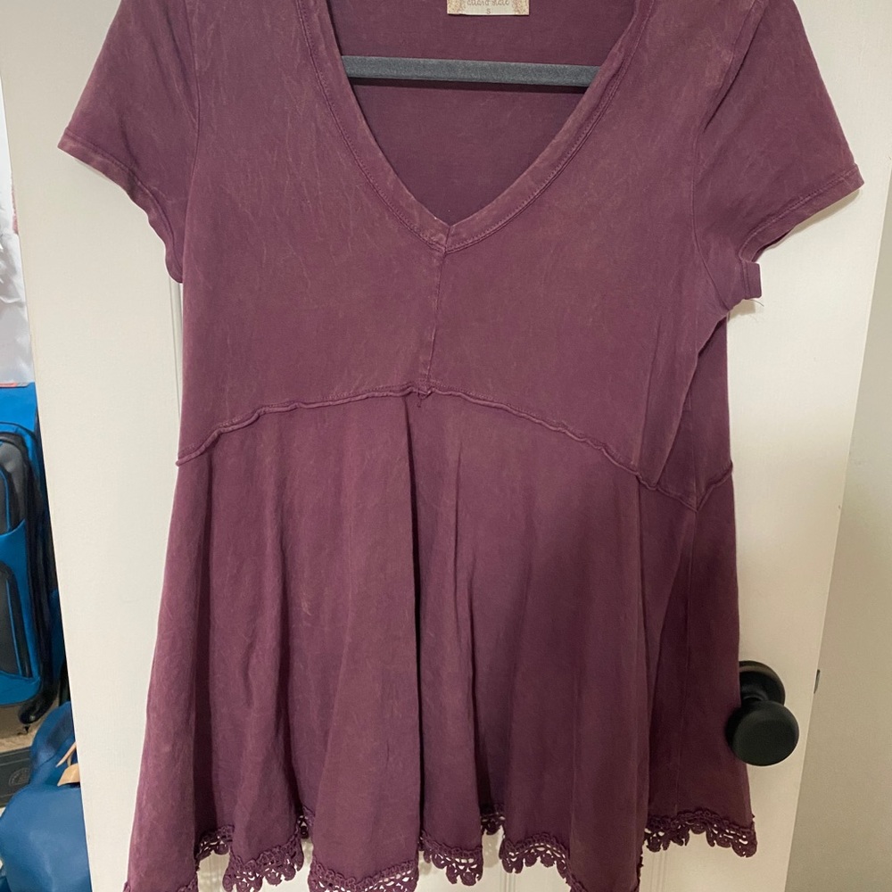 Maroon V neck shirt